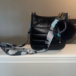 Puffer Crossbody w/ Camouflage Strap